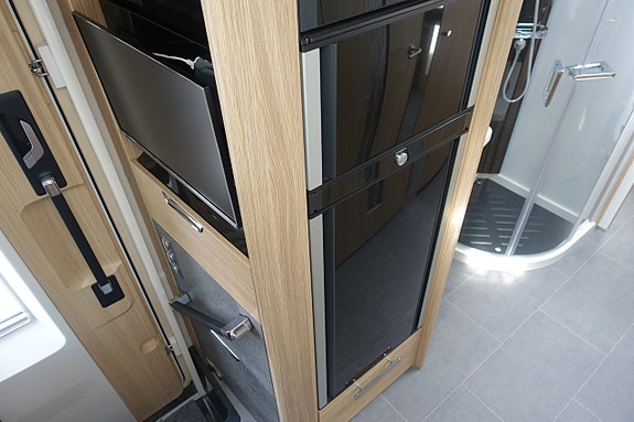 Niesmann Flair 920 BF Maxutrustad / En ägare / Nyskick! 15 of 30
