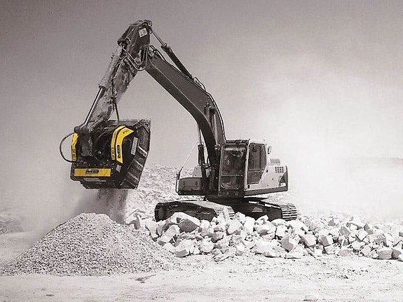 MB Crusher BF80.3 S4 med valfritt fäste 2 of 3