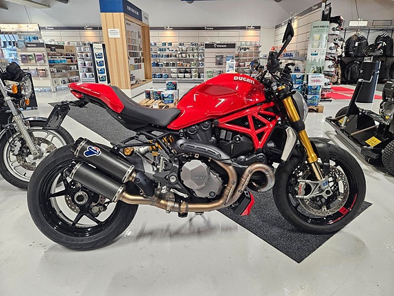 Ducati Monster 1200S