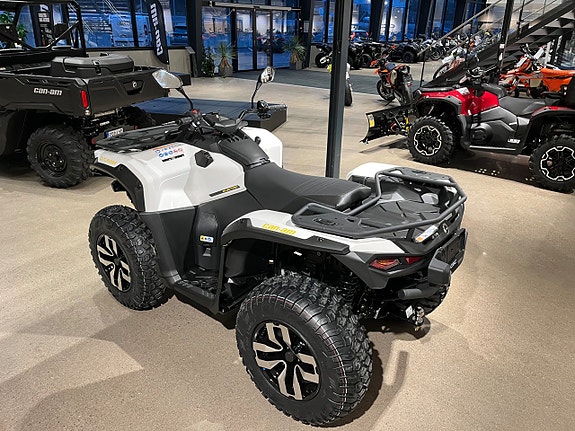 Can-Am Outlander Electric 4 of 5