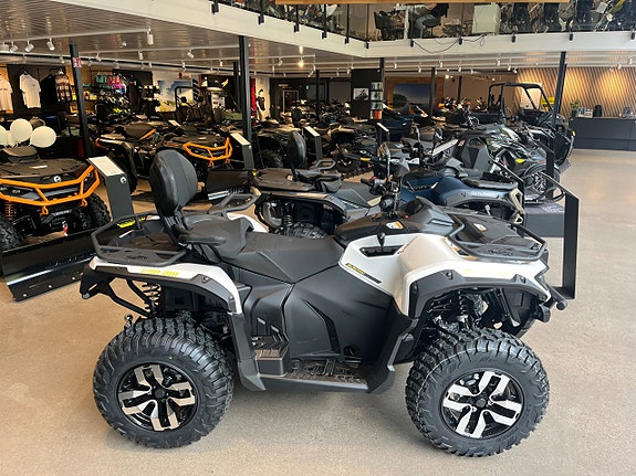 Can-Am Outlander MAX Electric 2 of 5