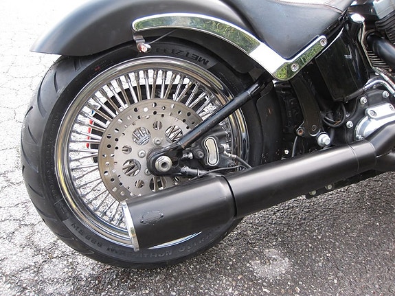 Harley-Davidson Softail Slim 5 of 9