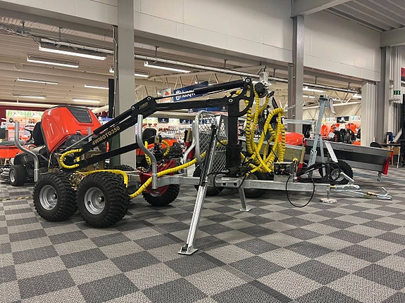 Övriga Bronco Griplastarvagn 350-II