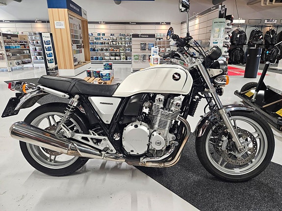 Honda CB1100