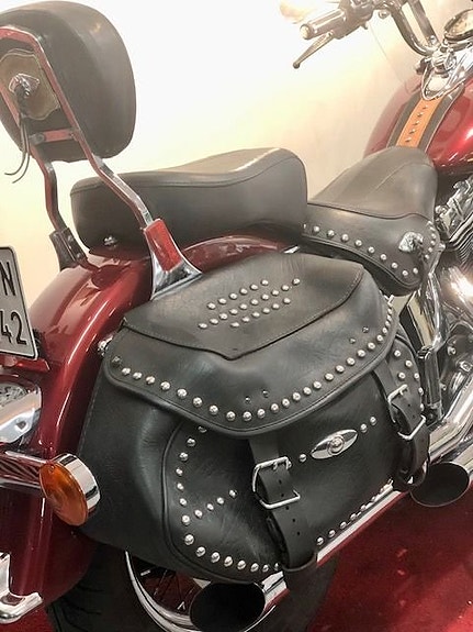 Harley-Davidson FLSTC Heritage Softail Classic Twin Cam 96B 4 of 5