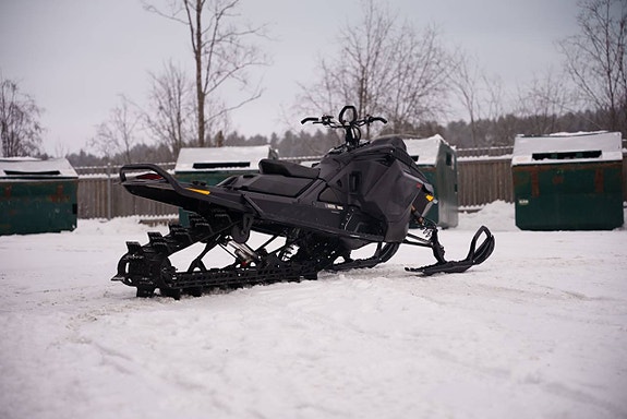 SKI-DOO SUMMIT X EXPERT -21 4 of 8