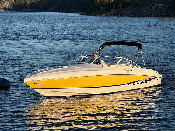 Rinker Captiva 262 SS -02