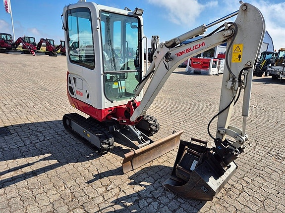 Takeuchi TB216 / minigrävare / 1.865kg / breddbart underrede