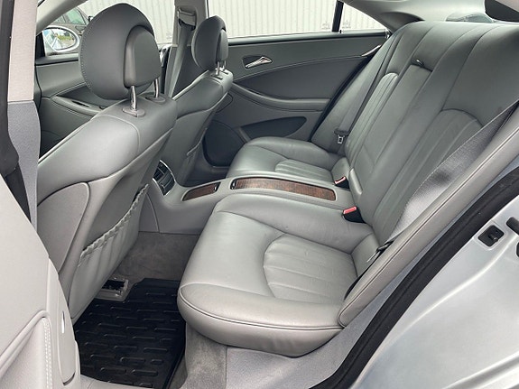 Mercedes-Benz CLS350 11 of 11