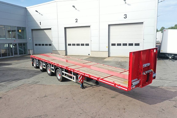 Flaktrailer 4axlad med trombon 2 of 3