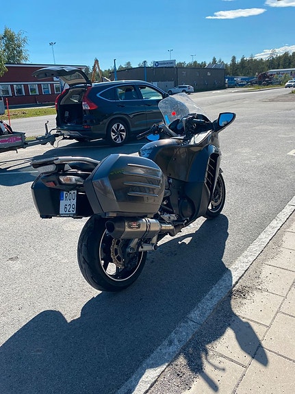 Kawasaki 1400 GTR 4 of 5