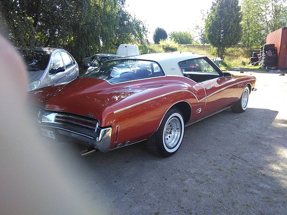Buick Riviera 10 of 10