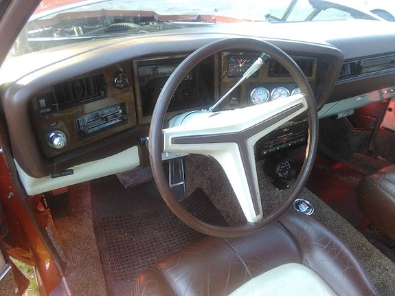 Buick Riviera 7 of 10