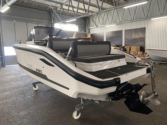 Ryds 735 VI S-line & Mercruiser 250hk - fullutrustad