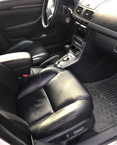 Toyota Avensis 5 of 5