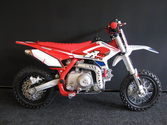 Apollo RFN 70cc 3 of 5