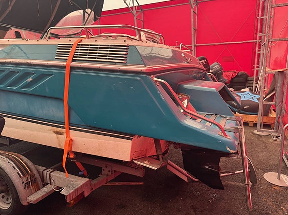 WELLCRAFT NOVA 23 XL MERCRUISER 7.4 V8 340Hk BRAVO ONE DREV 2 of 5