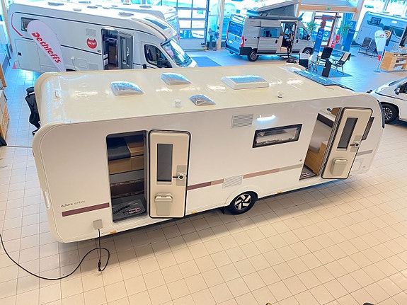 Adria Adora 673 PK (Barnkammare m dubbeldörr+ALDE+Dusch) 6 of 30
