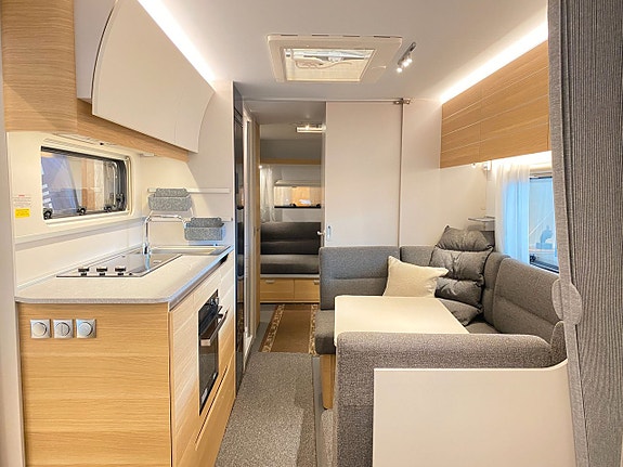 Adria Adora 673 PK (Barnkammare m dubbeldörr+ALDE+Dusch) 9 of 30