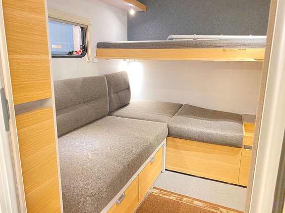 Adria Adora 673 PK (Barnkammare m dubbeldörr+ALDE+Dusch) 15 of 30