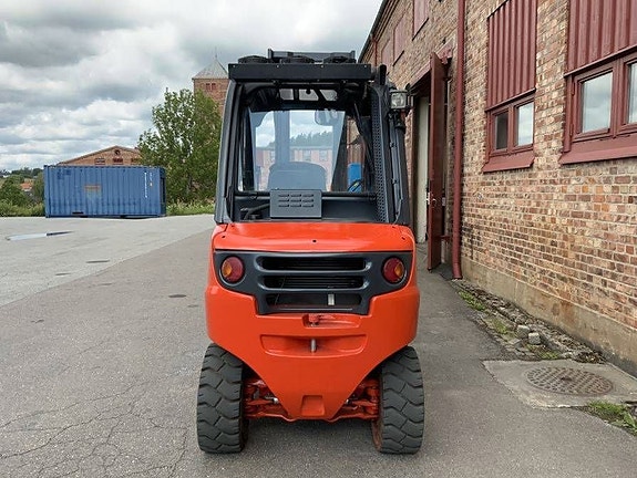 Linde H 30 D 3 of 5