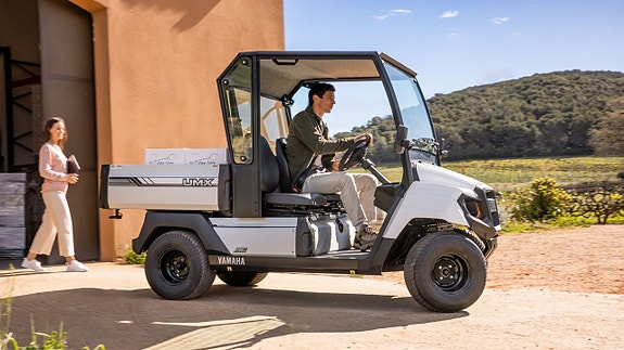 Yamaha UMQ 2-AC gårdsmaskin TRAKTOR A ELECTRIC 4 of 5
