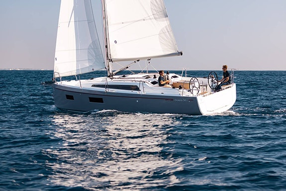 BENETEAU Oceanis 8 of 12