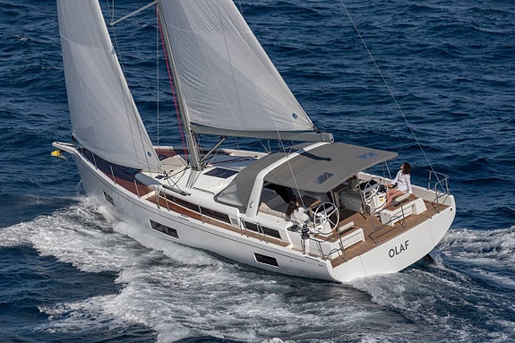 BENETEAU Oceanis Yacht