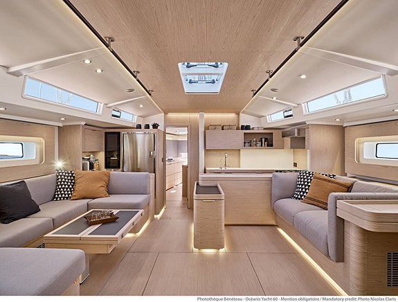 BENETEAU Oceanis Yacht 8 of 9