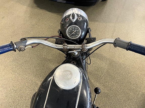 BMW R35  340 cc orenoverad veteran 5 of 8