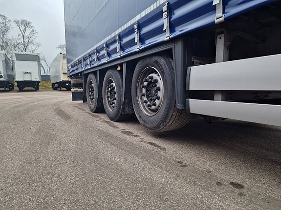 SCHMITZ TRAILERS SPEED CURTAIN 6 of 12