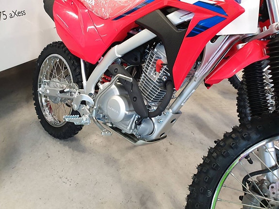 Honda CRF 125 EFI CROSS 2025 4 of 5