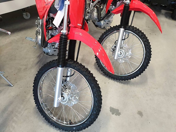 Honda CRF 125 EFI CROSS 2025 3 of 5