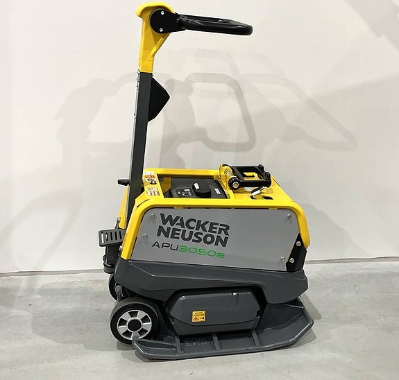 Wacker Neuson APU3050E 2 of 5