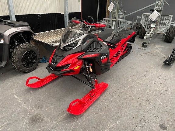 Lynx Brutal RE 900 ACE Turbo R -25 *Momsad 5 Mil*