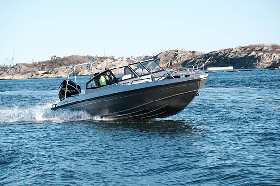 UMS 655DC + Mercury 115hk - BÄSTA 6M ALUBÅTEN? 2 of 12