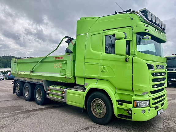Scania R580 8x4 Tippbil 2 of 5