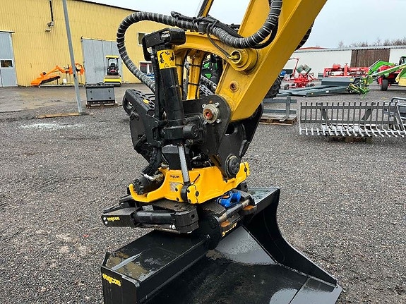 Komatsu PC78US-11 9 of 14