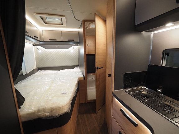 Knaus L!ve Wave 650 MF Platinum Selection Mässerbjudande I AUT I ALDE I Taksäng 9 of 18