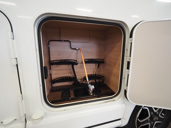 Knaus L!ve Wave 650 MF Platinum Selection Mässerbjudande I AUT I ALDE I Taksäng 17 of 18