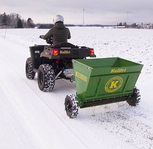 -- - Sandspridare 1m till ATV med mekanisk omrörning 2 of 2