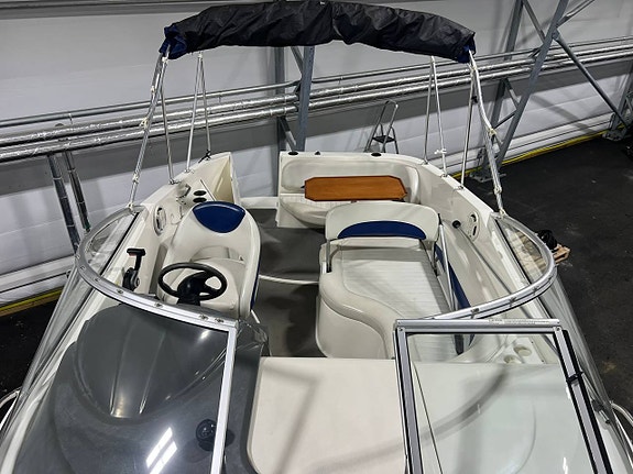 Bayliner 265 Cruiser , Mercruiser 5.0 -2005 12 of 12