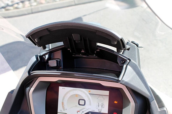 Piaggio MP3 | 530 HPE ADVANCE | KÖRS PÅ B-KORT 20 of 27