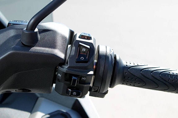 Piaggio MP3 | 530 HPE ADVANCE | KÖRS PÅ B-KORT 12 of 27