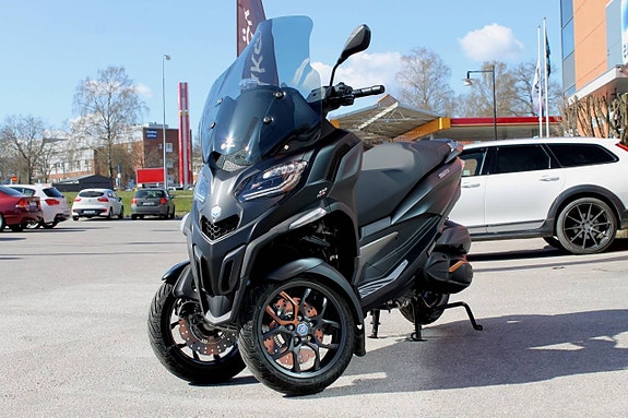 Piaggio MP3 | 530 HPE ADVANCE | KÖRS PÅ B-KORT 26 of 27