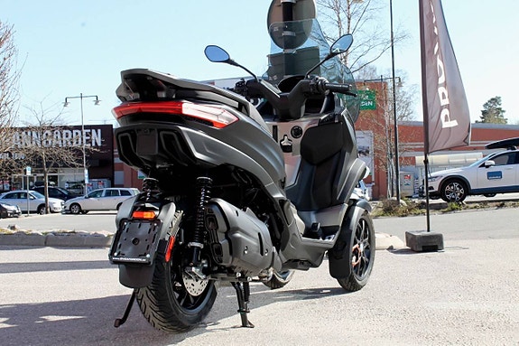 Piaggio MP3 | 530 HPE ADVANCE | KÖRS PÅ B-KORT 8 of 27