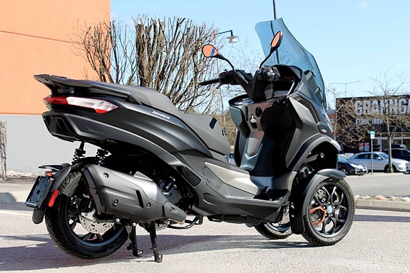 Piaggio MP3 | 530 HPE ADVANCE | KÖRS PÅ B-KORT 7 of 27