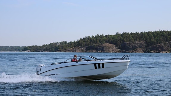 AMT 240 DC - Yamaha F300 NSB2 2025.