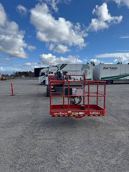 Bomlift / Vikbomslift 20m SkyJack 63AJ - Begagnad 8 of 10