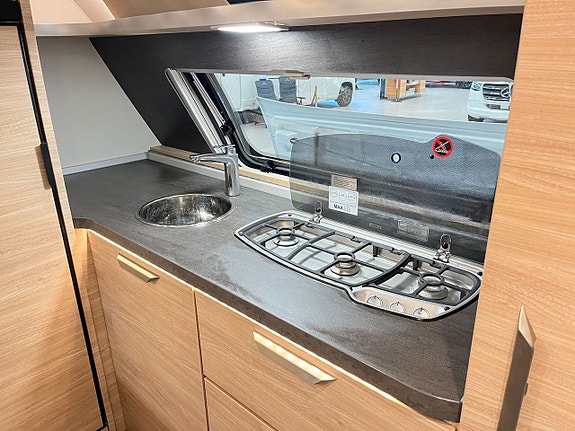 Knaus SÜDWIND 500 PF (ALDE+Frontkök+Solcell+Markis m. sidor) 9 of 23